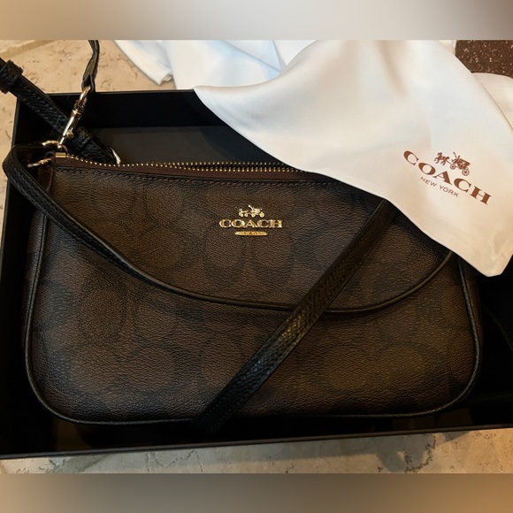 Coach Signature Crossbody bag Brown/Black - Picture 8 of 17